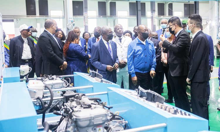 visite présidentielle Marseille entrepôt CMA CGM